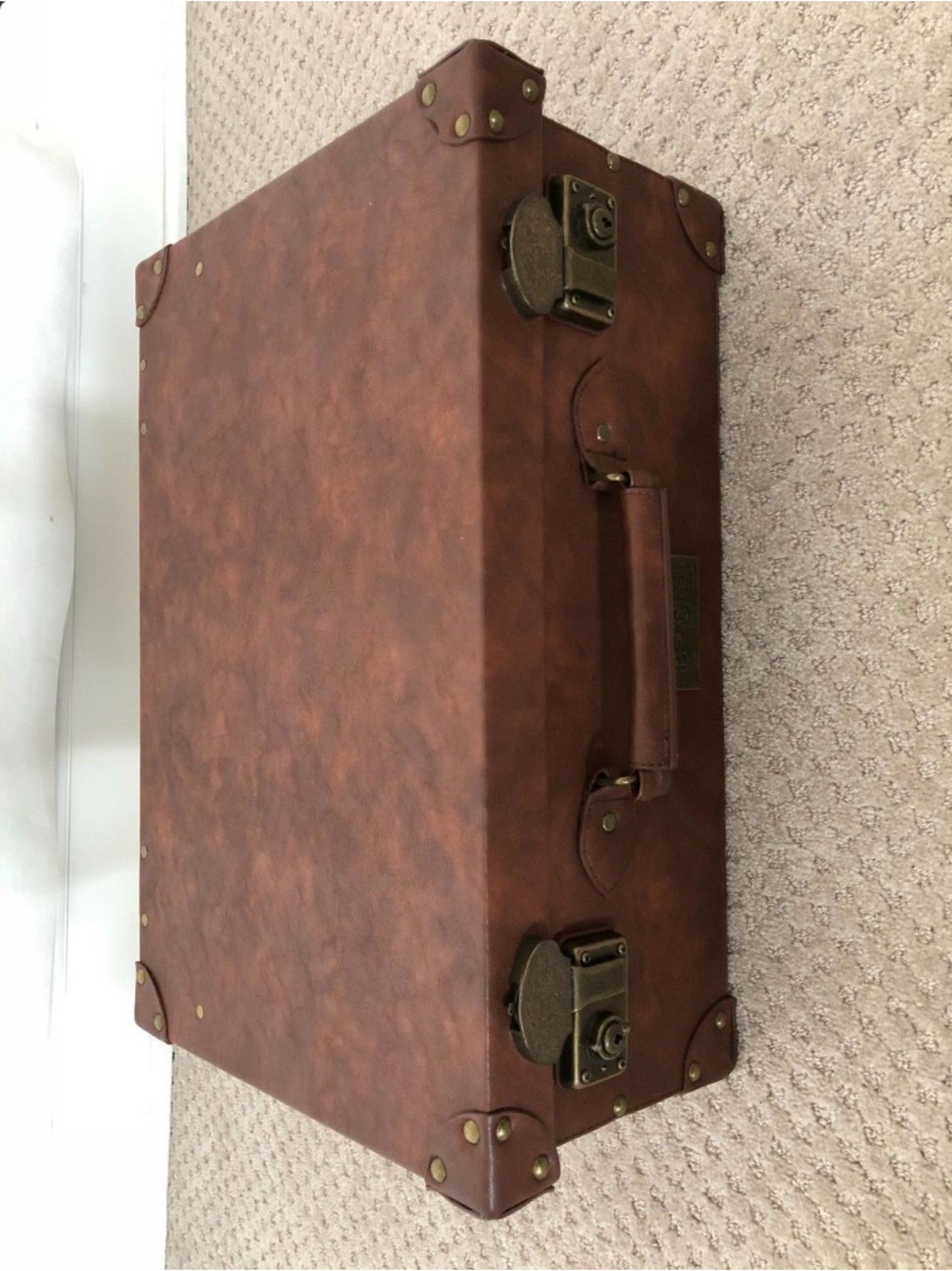 Fantastic Beasts and Where to Find Them Movie Promo Newt Scamander Suitcase